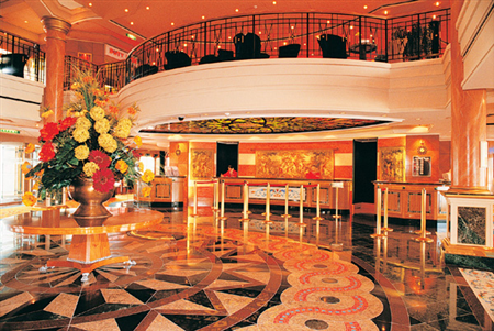 香港カジノクルーズ船ツアーが人気